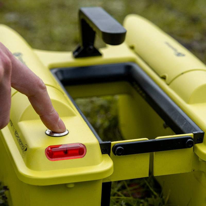 Ridge Monkey Hunter 750 Echo Edition Bait Boat Hi-Vis